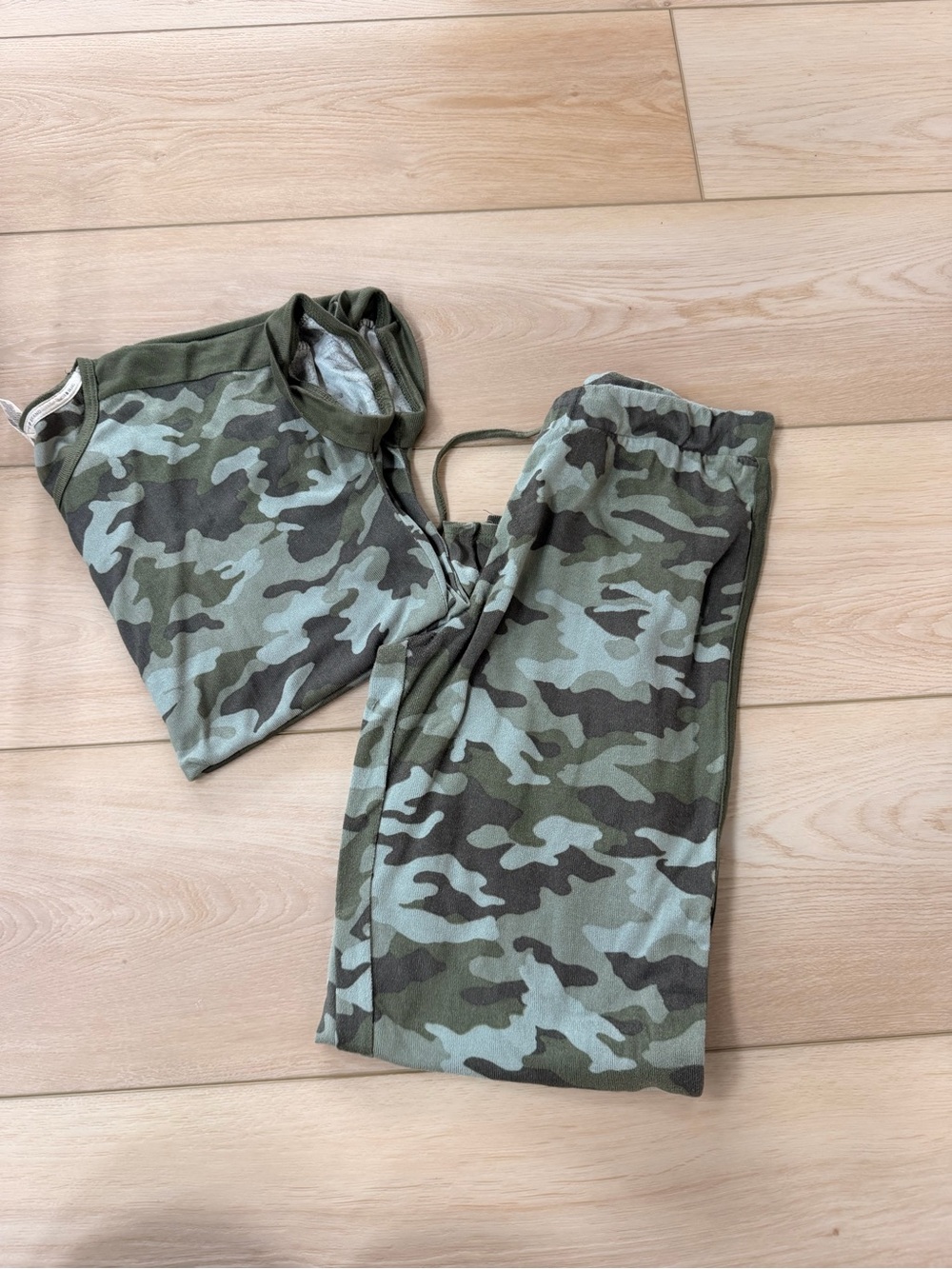 Lucky Brand Women’s Camo Joggers in Olive Green